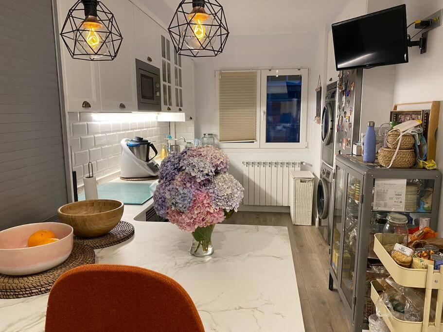 Apartamento A 100Metros De La Playa De San Lorenzo Gijón Exterior foto